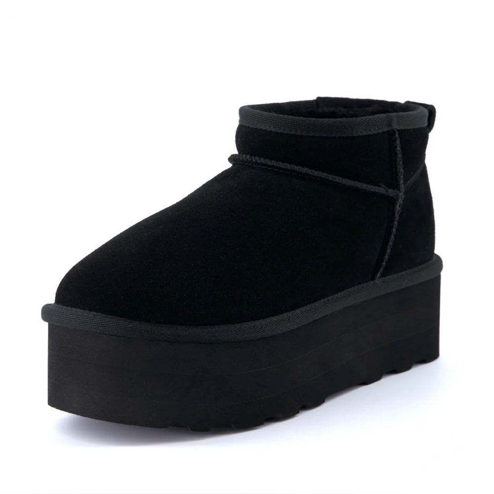 OLIVIA AND KATE Women's Black Platform Ankle Boots